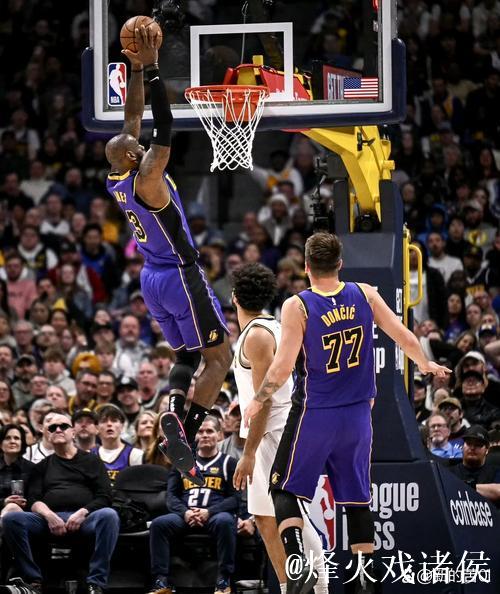 湖人队打关键时刻还是有两把刷子 湖人队打关键时刻还是有两把刷子